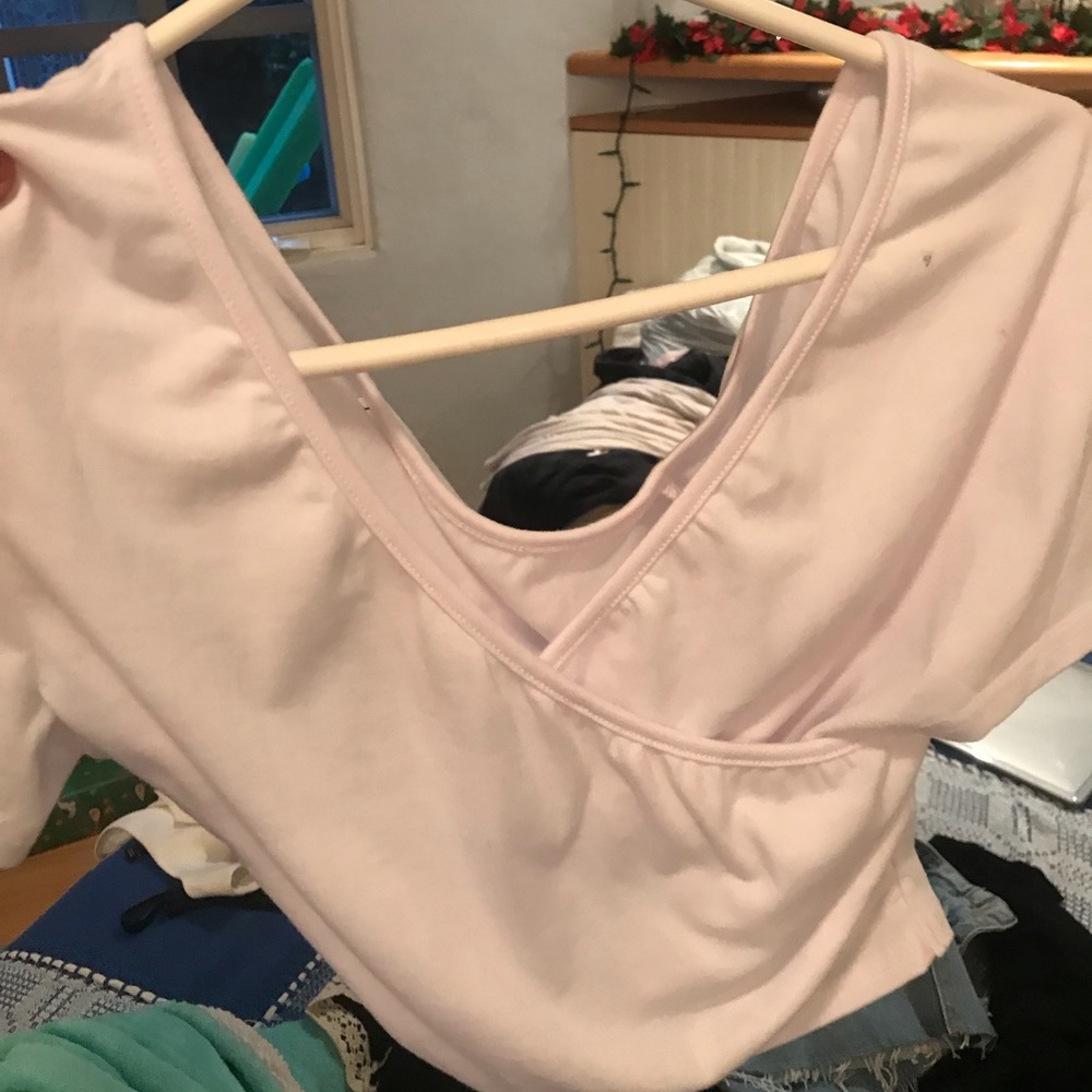 Basic white crop